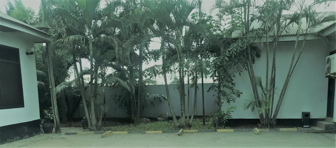 Transit Airport B&B Dar es Salaam Zewnętrze zdjęcie