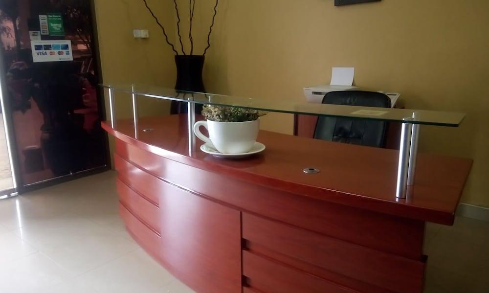 Transit Airport B&B Dar es Salaam Zewnętrze zdjęcie